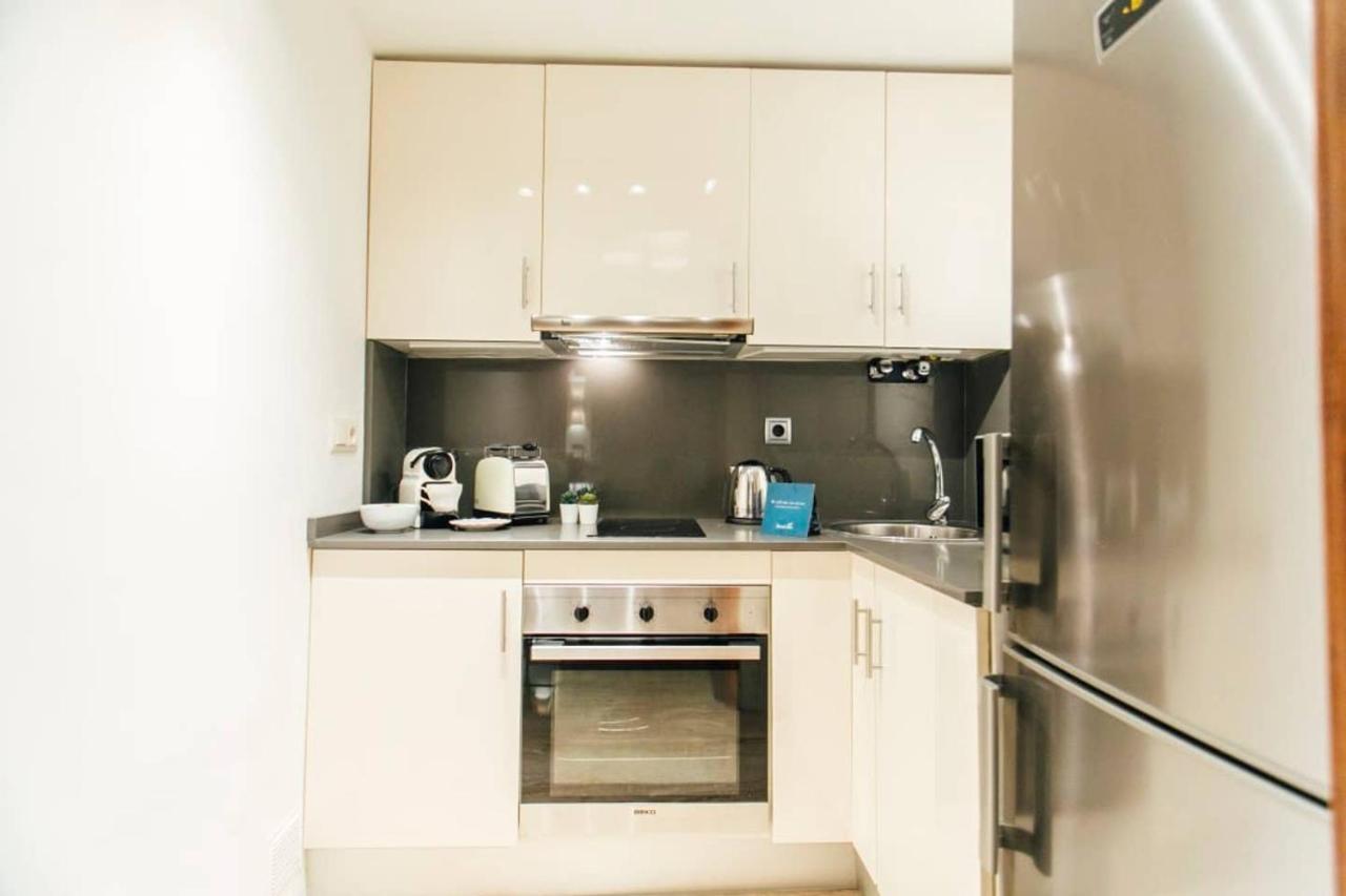 New With Height- 2Bd 1Bth- Pajaritos Apartment Seville Ngoại thất bức ảnh